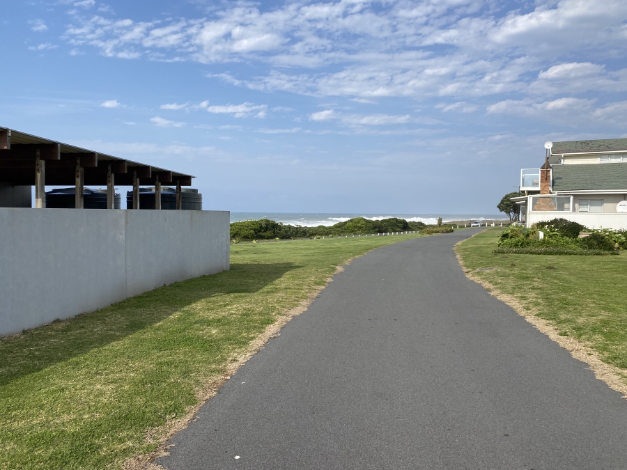 To Let 3 Bedroom Property for Rent in Kidds Beach Eastern Cape